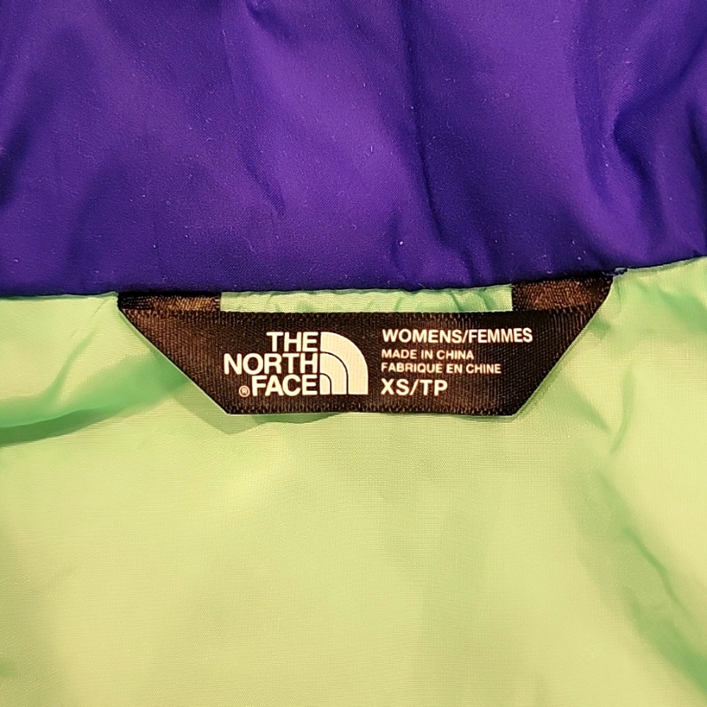 The North Face Lightweight Puffer Vest - Picture 5 of 8